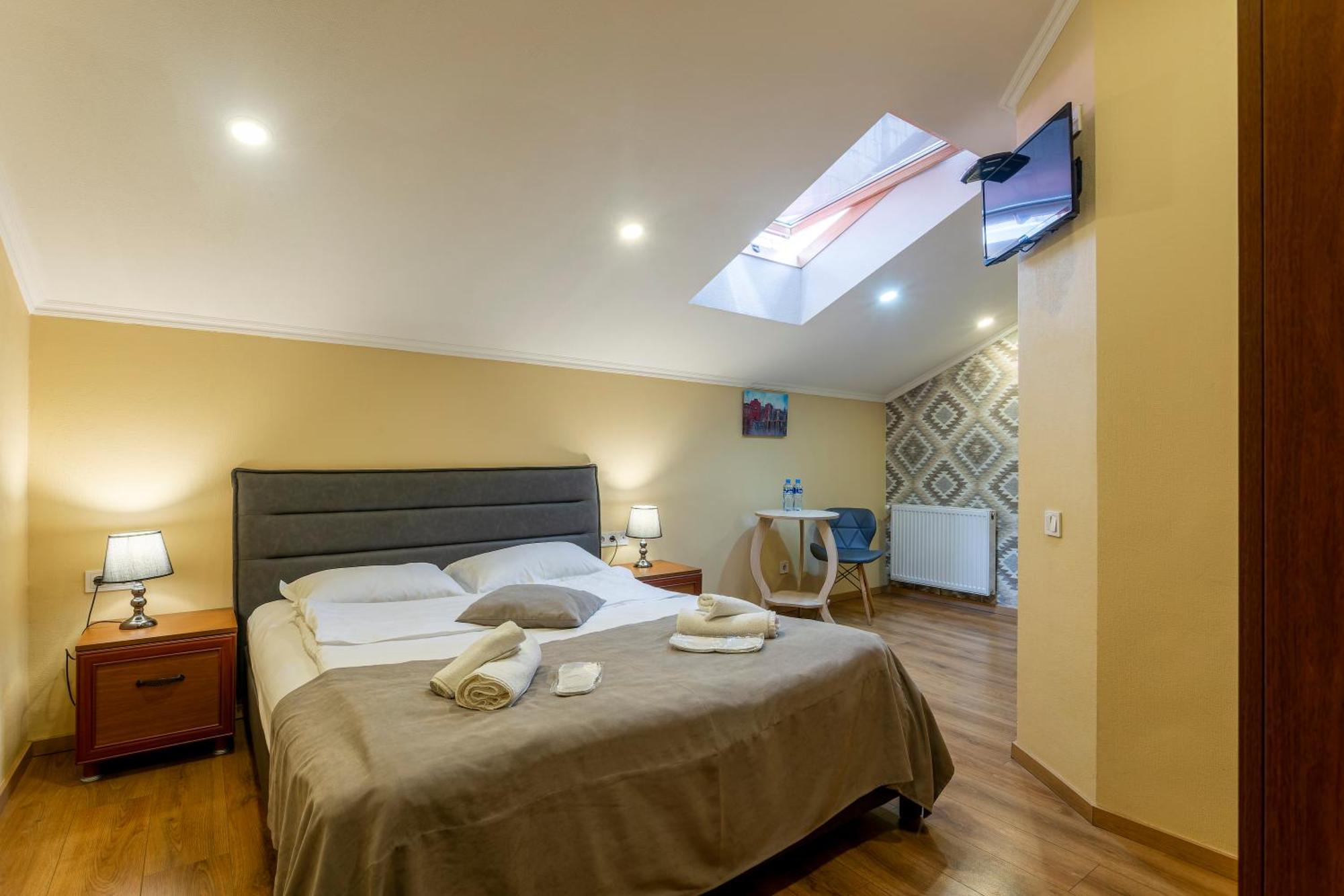 Hotel Middleton Tbilisi Ngoại thất bức ảnh