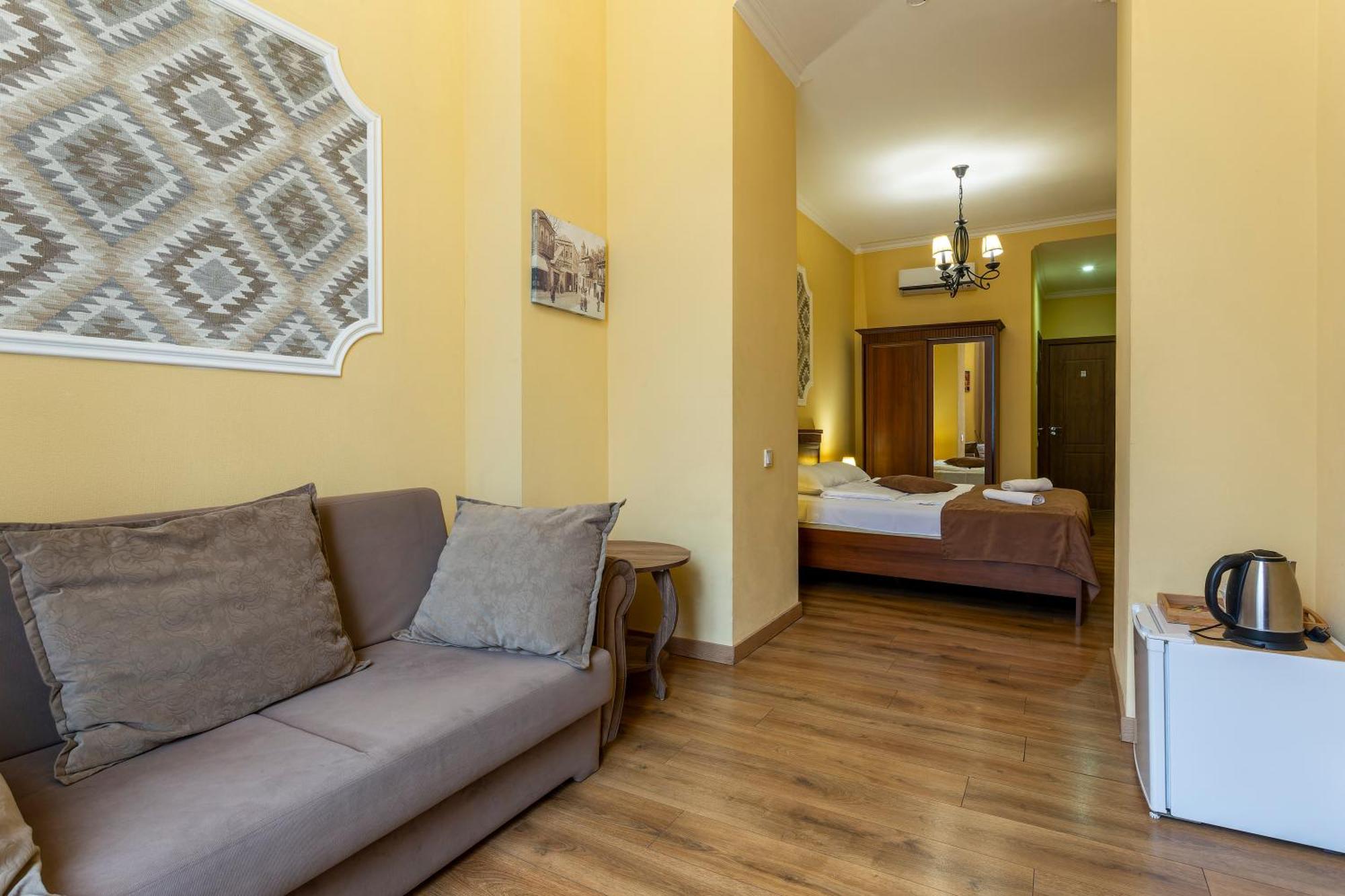Hotel Middleton Tbilisi Ngoại thất bức ảnh