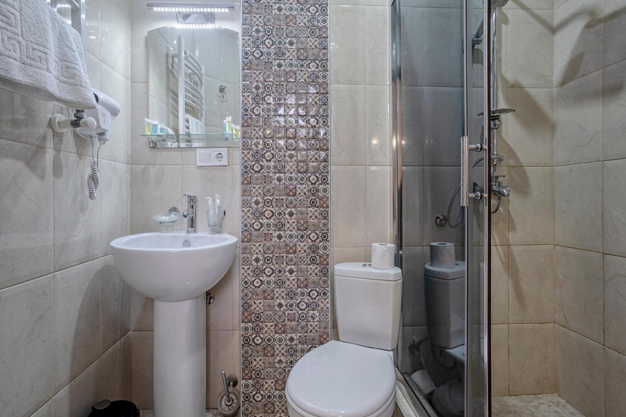 Hotel Middleton Tbilisi Ngoại thất bức ảnh