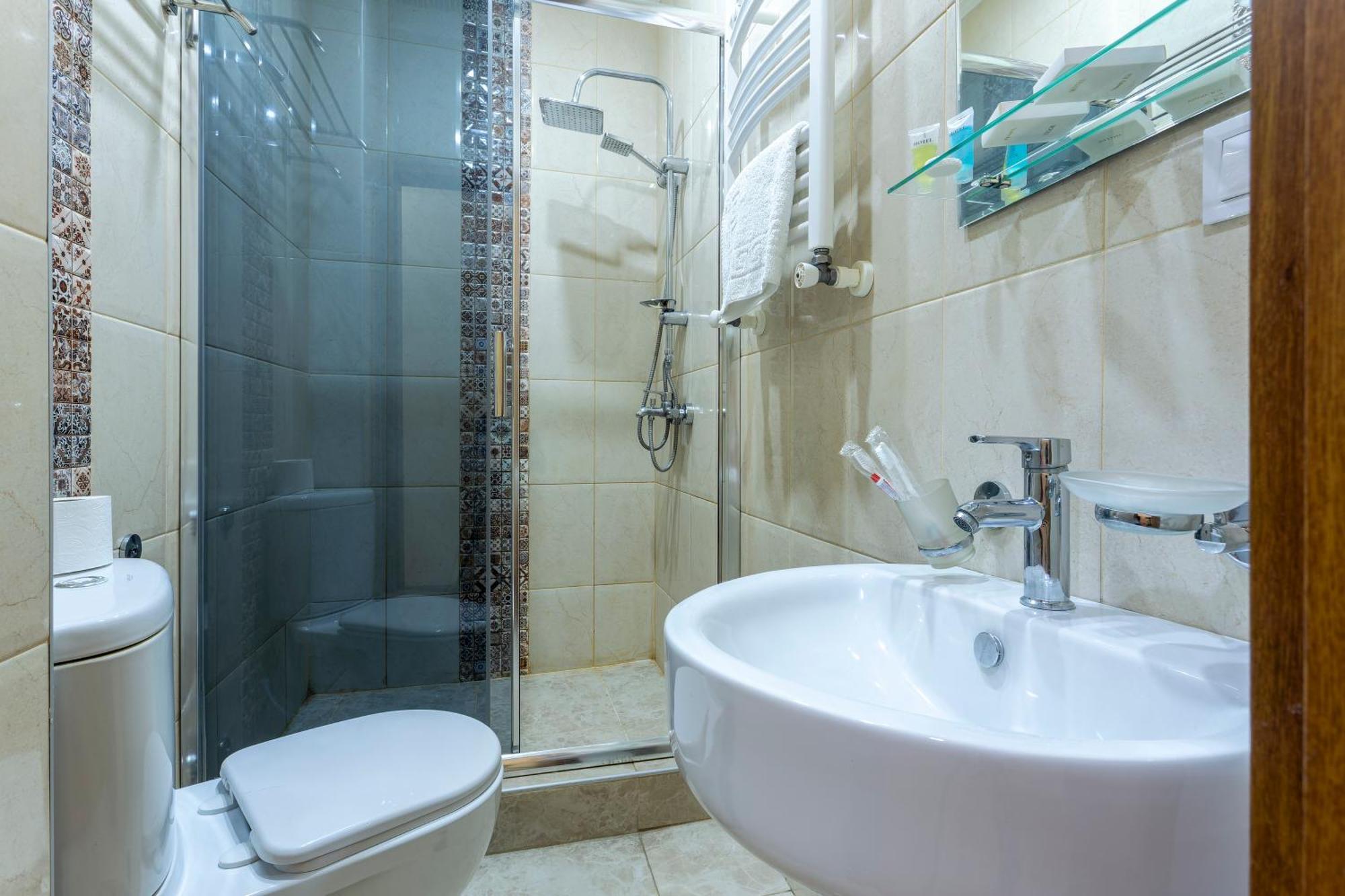 Hotel Middleton Tbilisi Ngoại thất bức ảnh