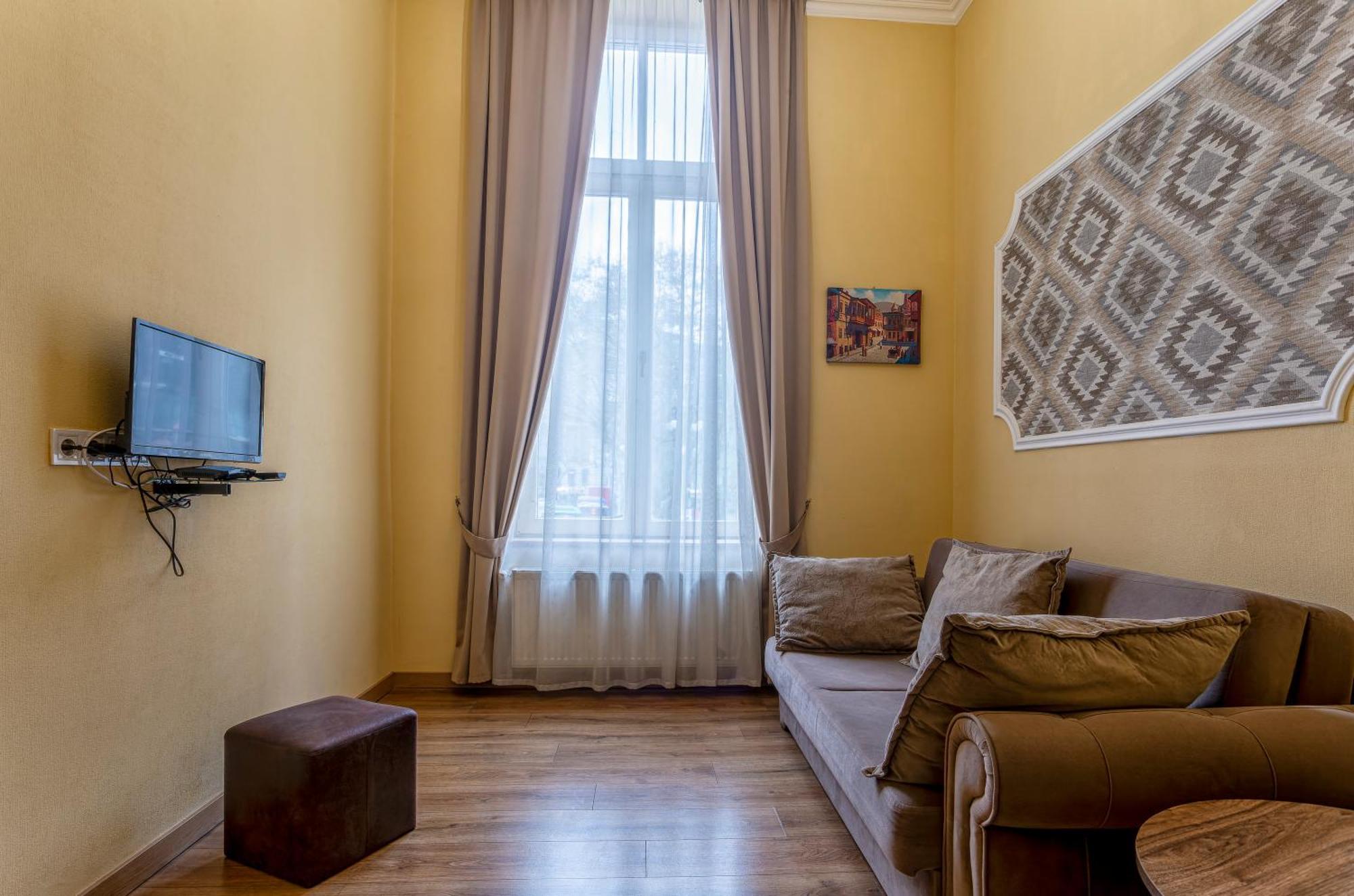 Hotel Middleton Tbilisi Ngoại thất bức ảnh